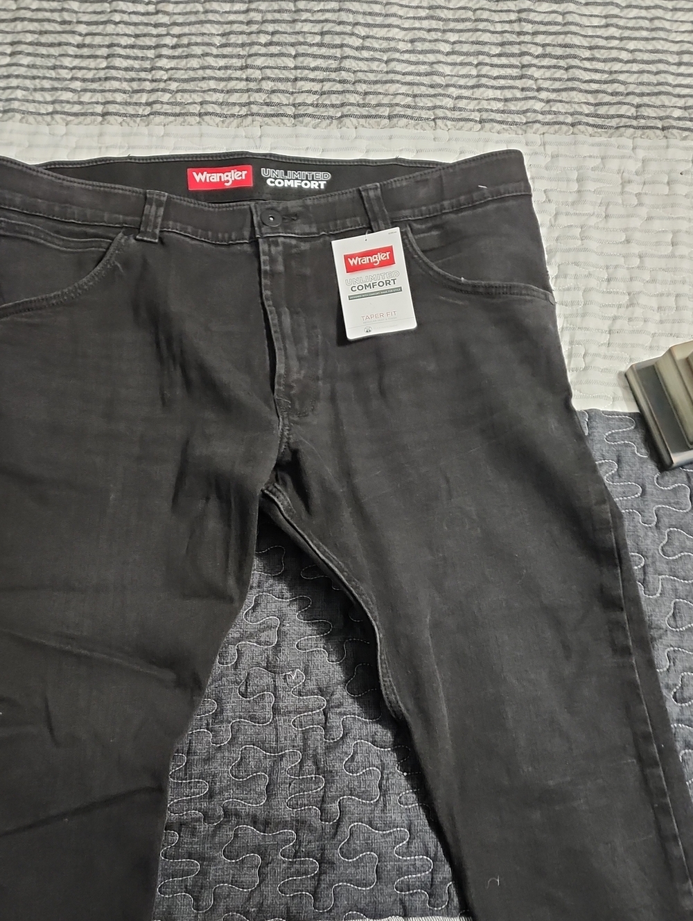 Wrangler Men's Black Slim-Straight Jeans